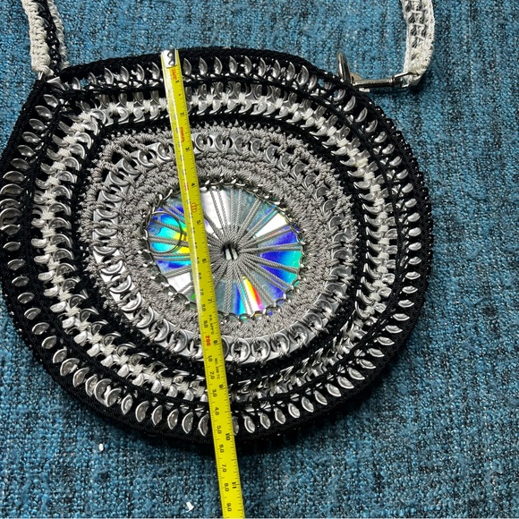 UpCycled Y2K Soda Can Pop Top Tab CD Crocheted Circular Round Bag Purse - Picture 11 of 12